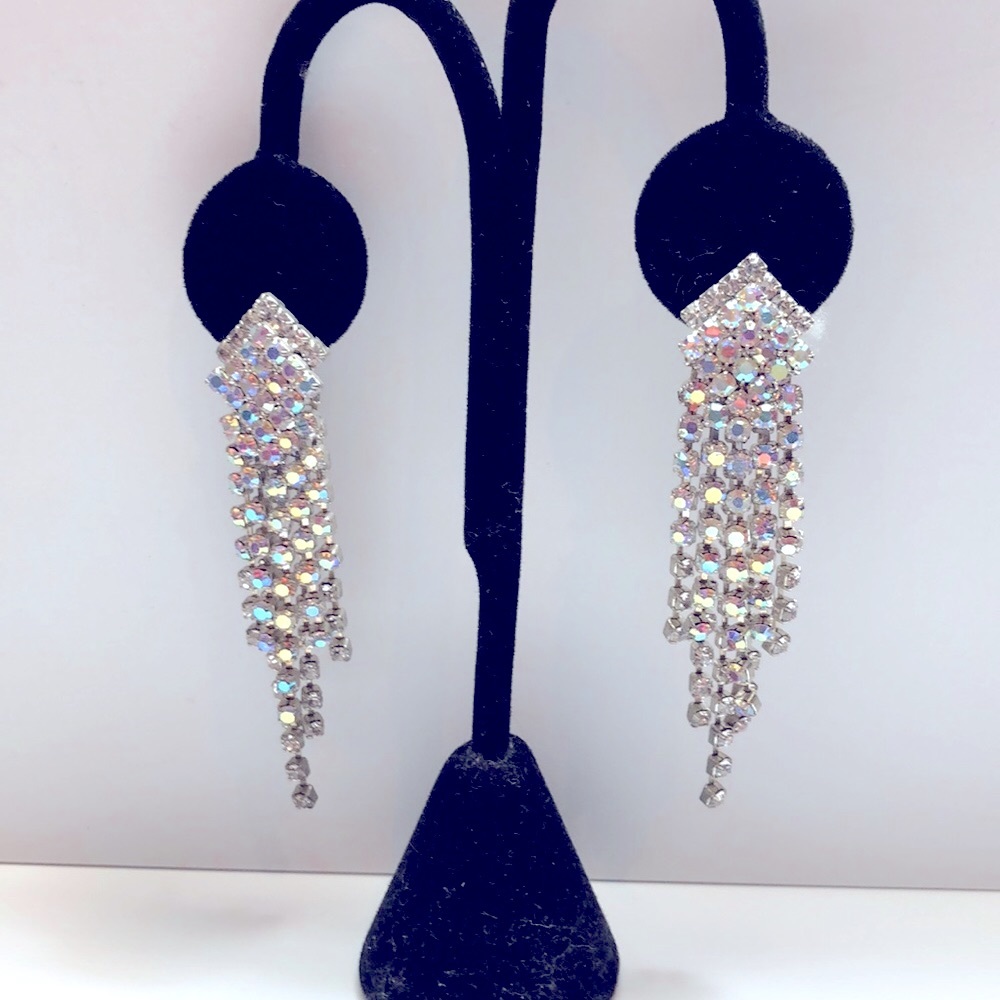 NEW Crystal earrings aurora borealis Love 💕